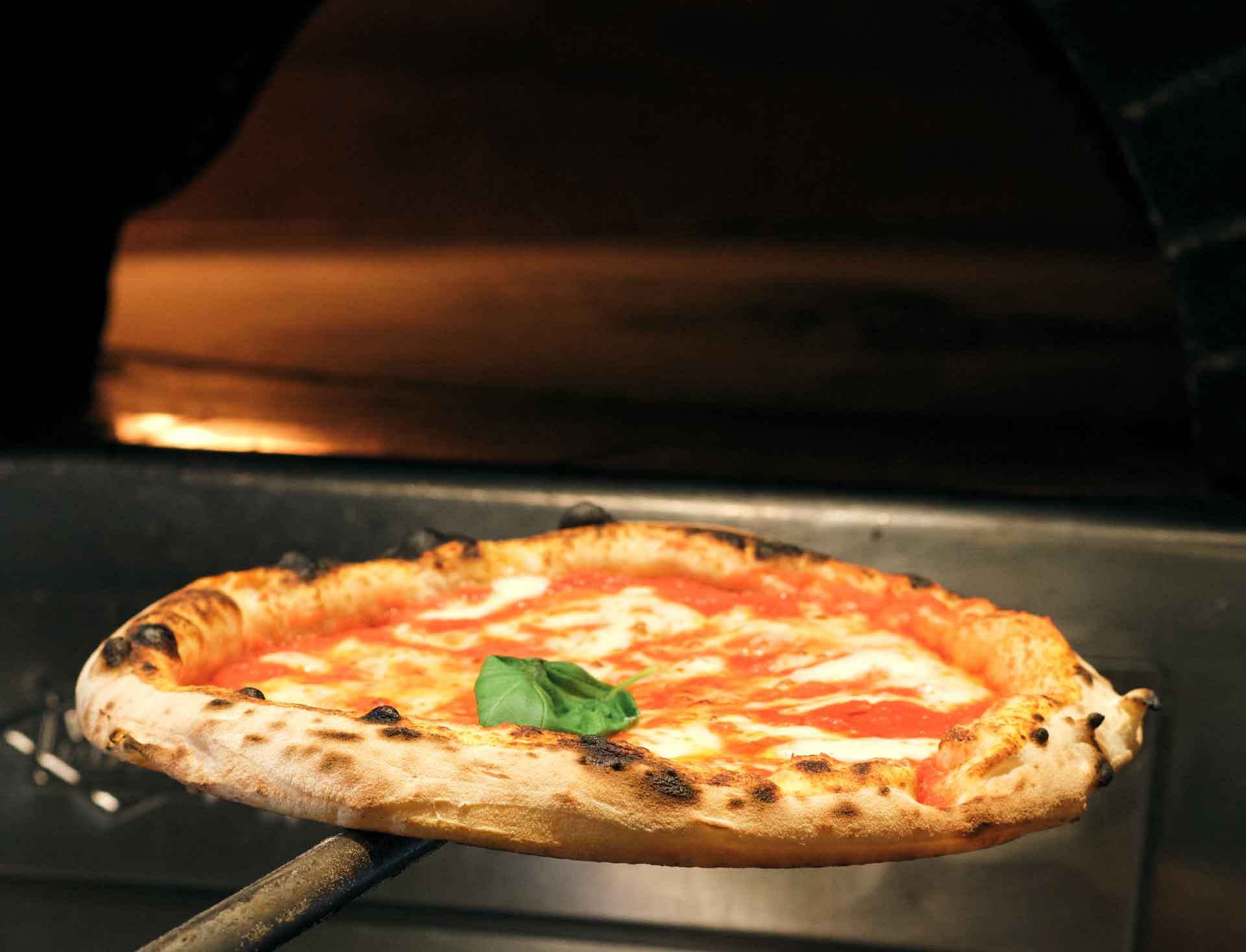 La vera storia della regina pizza Margherita - Aragosta Sassuolo