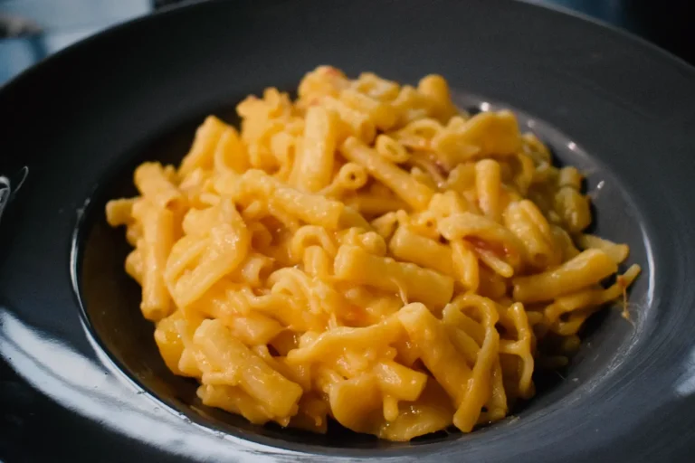 Pasta patate e provola cucina napoletana